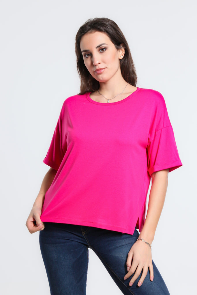 BSS218-672 Fuchsia Connie SS Luxe Side Slit Top