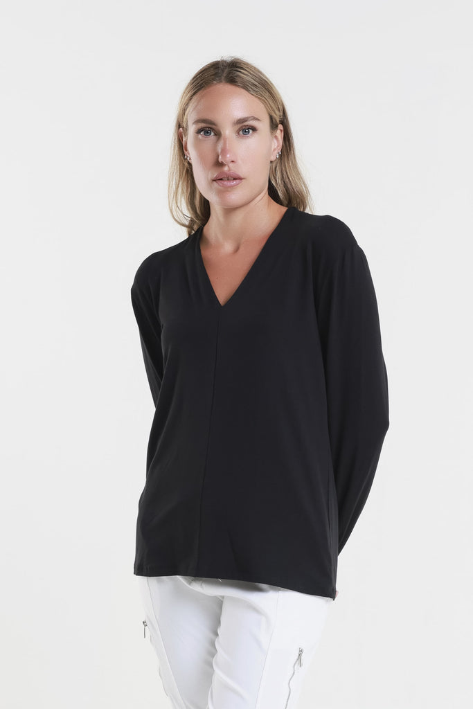 BLS237 001 Black Judy LS V-Neck Ctr Seam Top-2