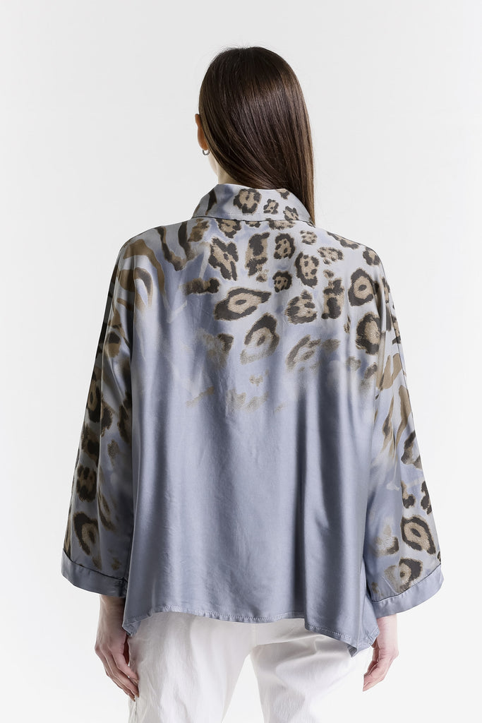 BLS243A 040 Medium Gray Animal Aubrey Animal Print LS Viscose Blouse