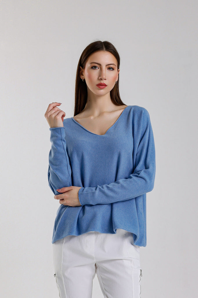 BLS420 427 Jeans Tricia LS Seriously Soft V-Neck Sweater