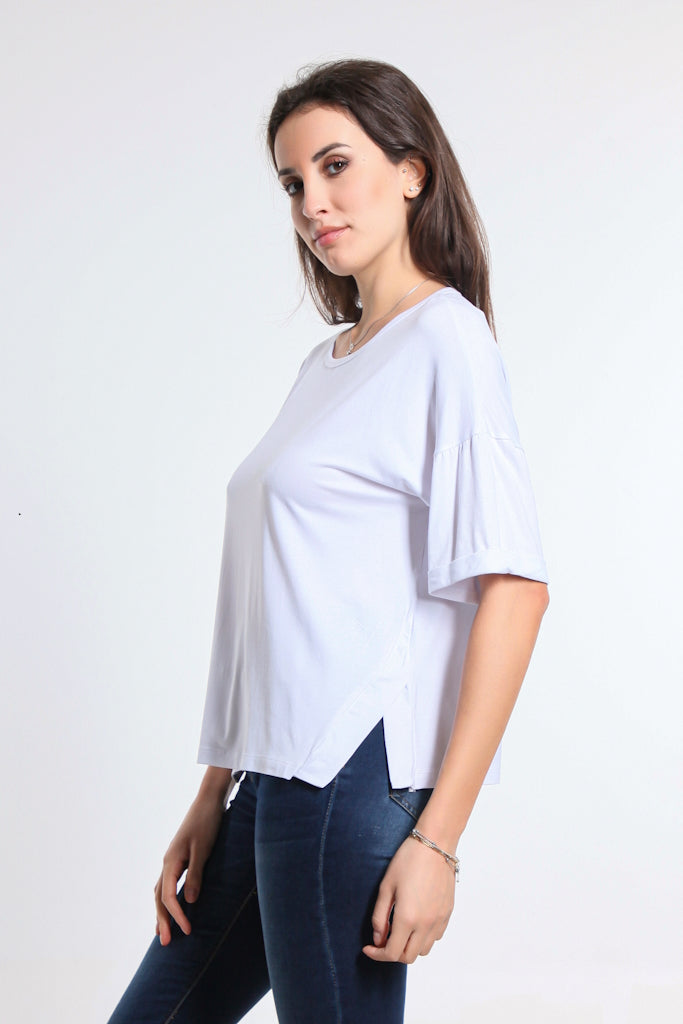 BSS218-100 White Connie SS Luxe Side Slit Top
