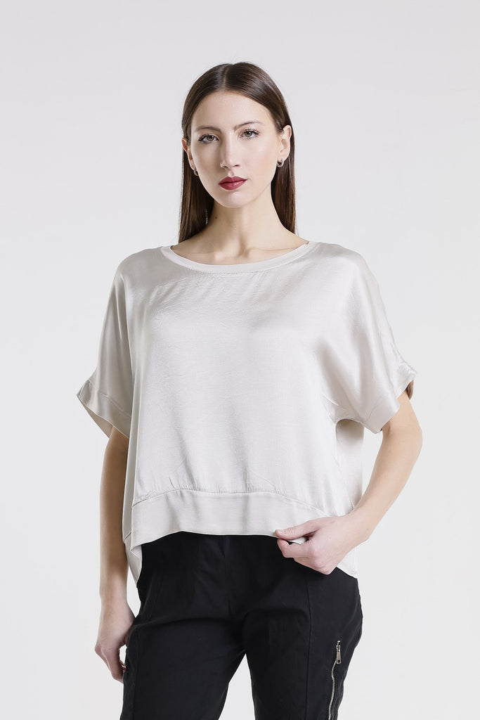 BSS231 233 Champagne Serena SS Viscose Sheen Top w/ Band Trim