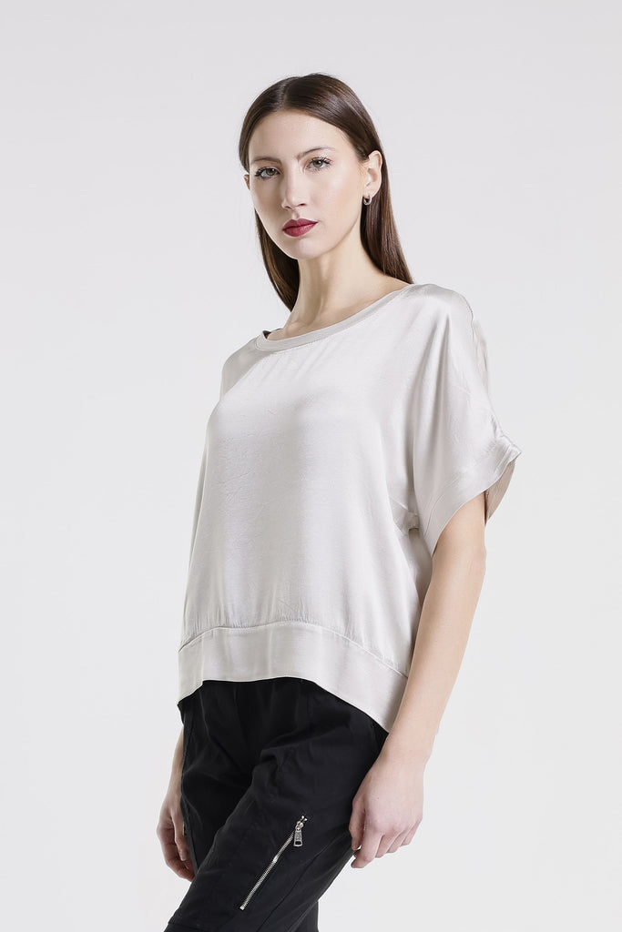 BSS231 233 Champagne Serena SS Viscose Sheen Top w/ Band Trim
