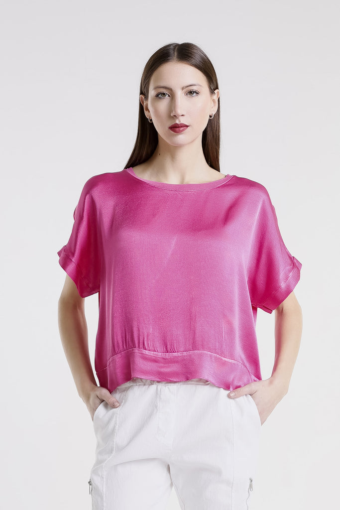 BSS231 672 Fuchsia Serena SS Viscose Sheen Top w/ Band Trim