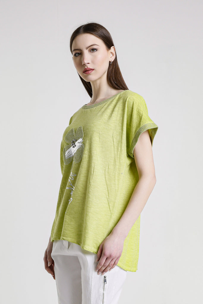 BSS907F 370 Apple Green Flower Vanya SS Applique T-Shirt