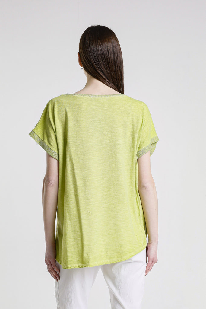 BSS907F 370 Apple Green Flower Vanya SS Applique T-Shirt