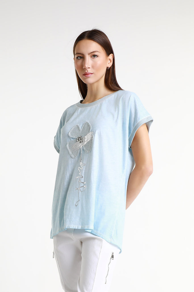 BSS907F 430 Sky Blue Flower Vanya SS Applique T-Shirt