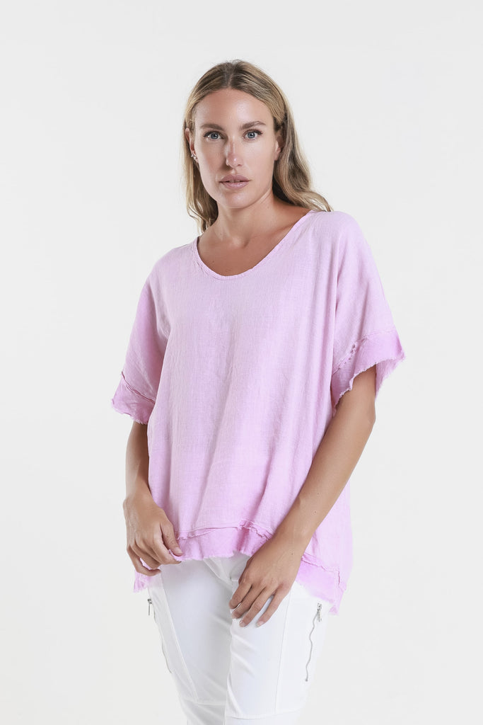 BSS910 673 Fuchsia Enzyme Lucy SS V-Neck Ruffle Edge Top