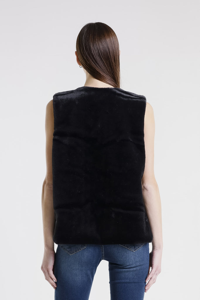 BT501 001 Black Logan Leopard Lined Faux Fur Vest-4