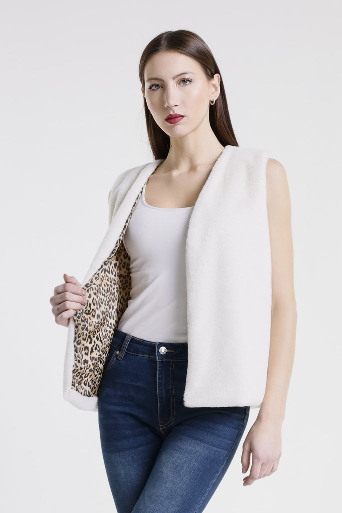 BT501 100 White Logan Leopard Lined Faux Fur Vest-1