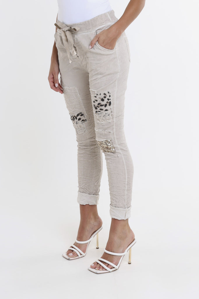 PL192L 270 Beige Enzyme Leopard Sequin Kelly Patch Pant Side