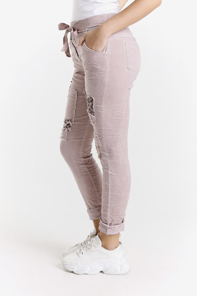 PL192L 695 Blush Enzyme Leopard Sequin Kelly Patch Pant-3