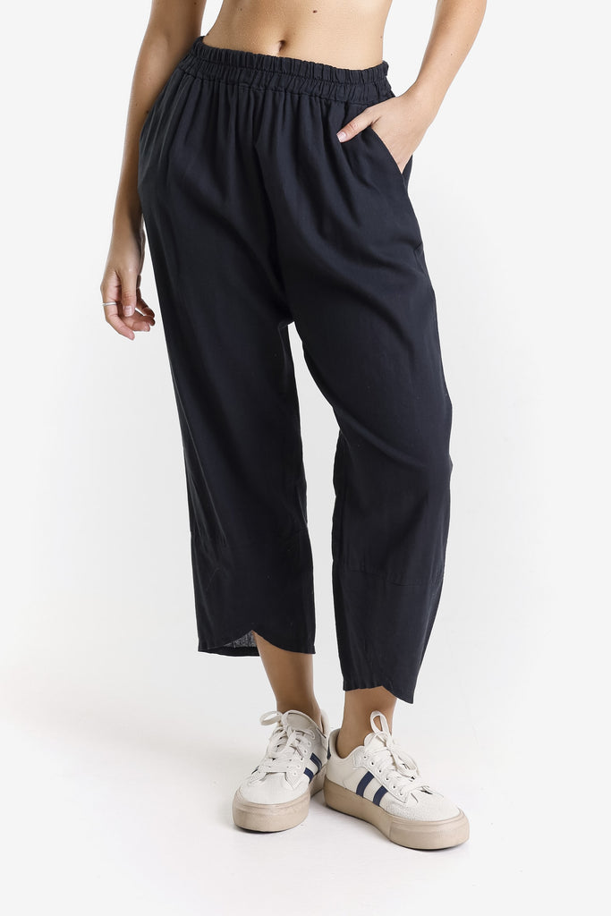PL198 001 Black Eliana Linen Blend Tulip Cuff Pant