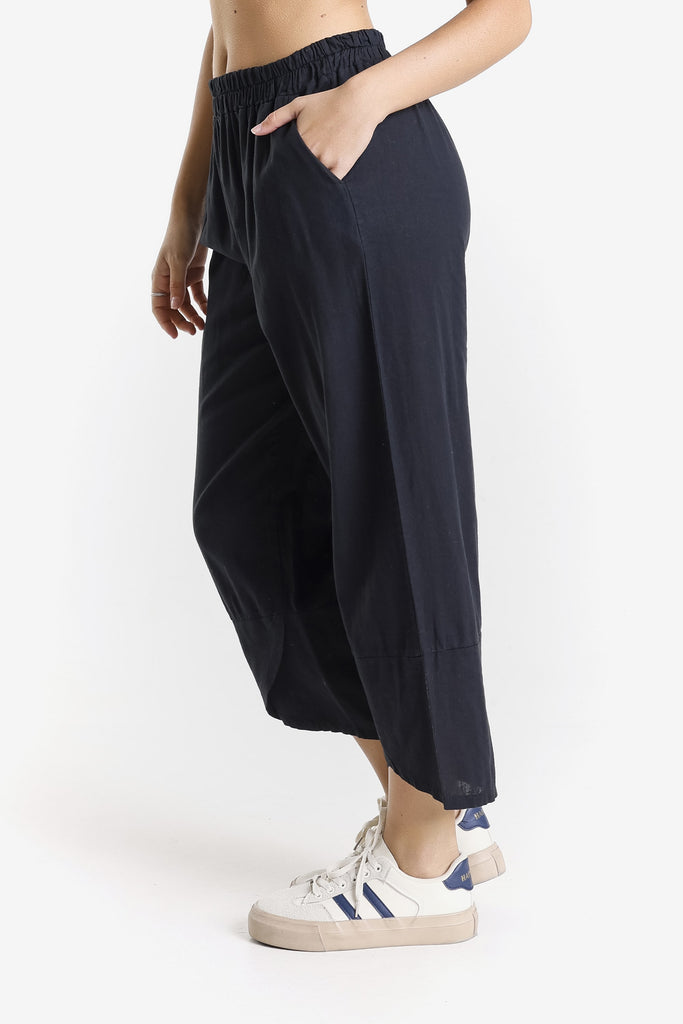 PL198 001 Black Eliana Linen Blend Tulip Cuff Pant