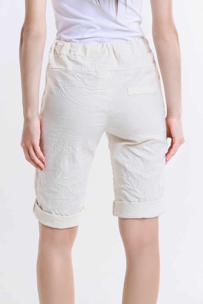 PS104-105 Cream Melody Zipper Detail Short