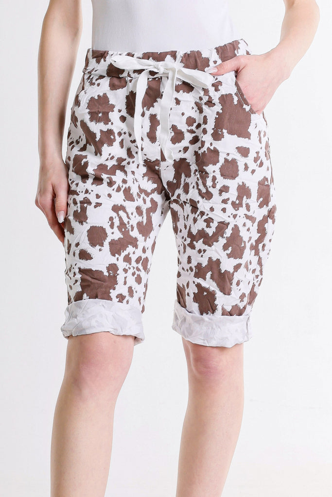 PS106C 200 Brown Cow Print Della Pull On Short