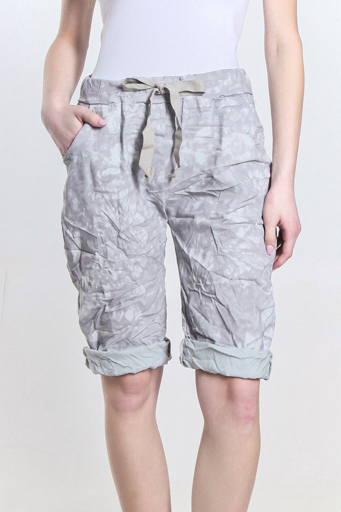 PS106T-020 Gray Tonal Splotch Della Short