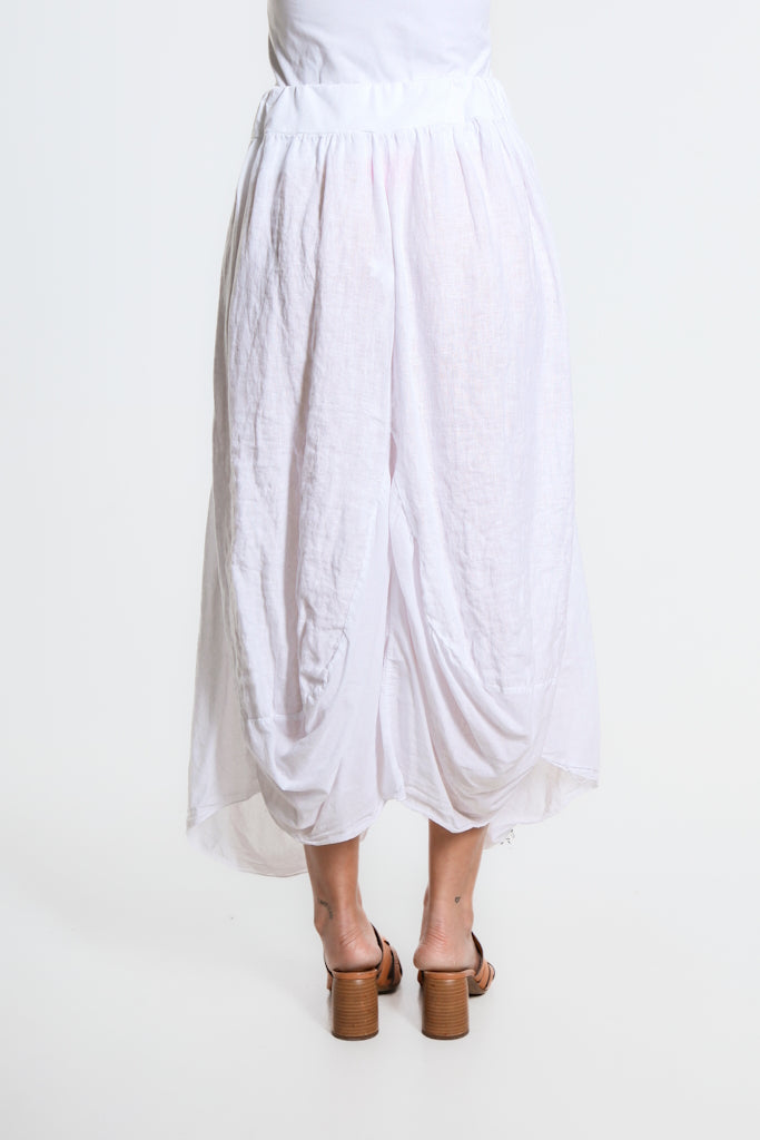 SL102W-100 White Brenna Cotton/Linen Bunched Pocket Skirt