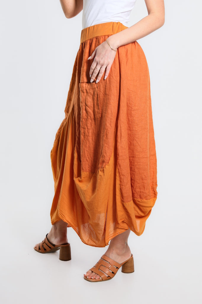 SL102W-225 Rust Brenna Cotton/Linen Bunched Pocket Skirt