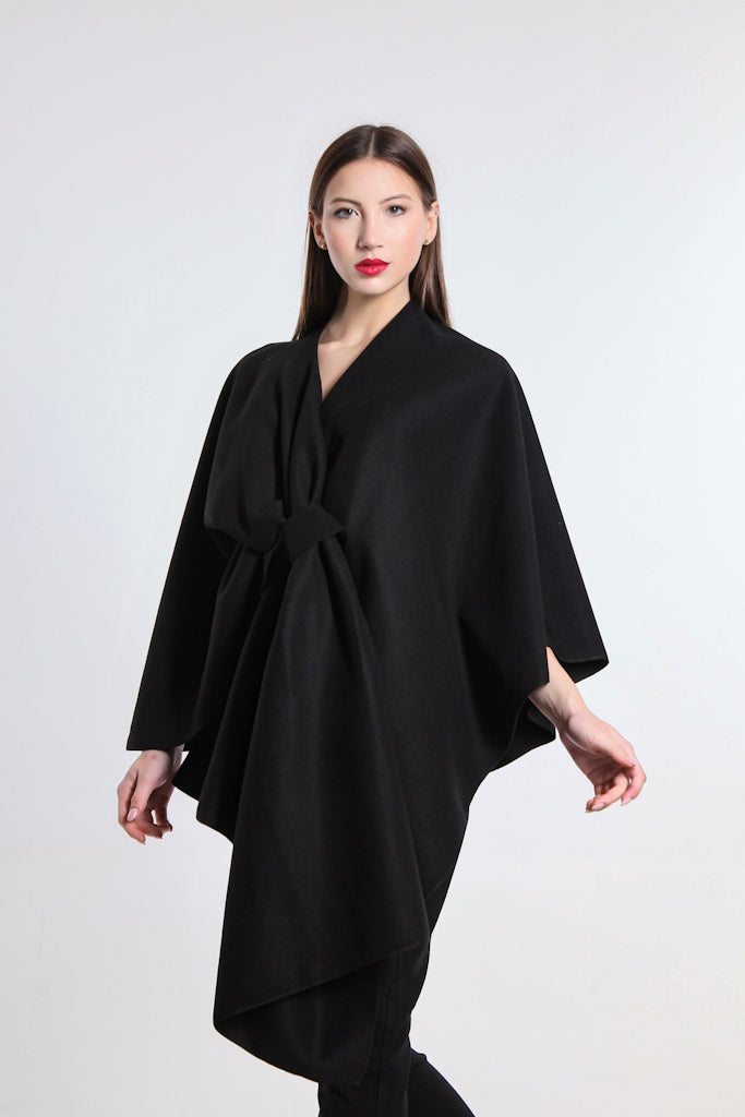 W301-001 Black Zoey Structured Wrap